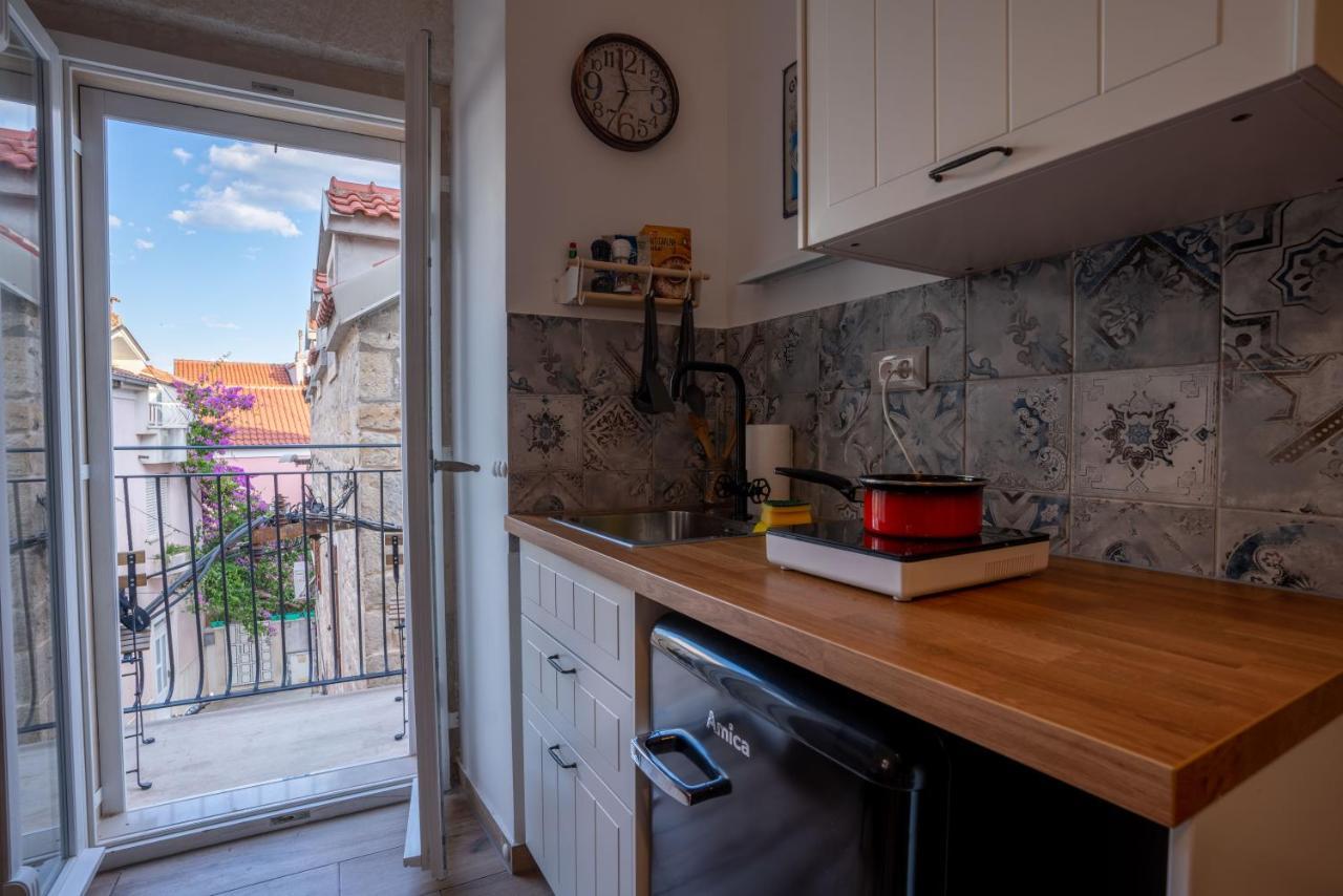 Old Town Makarska Apartments - Central Square Extérieur photo